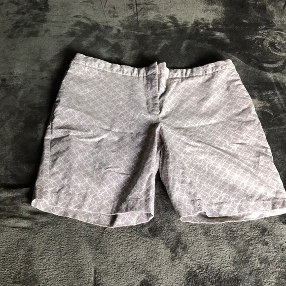 Womens size 14 Mario Serrani Italy Comfort Stretch Shorts With Tummy Control - Picture 1 of 8